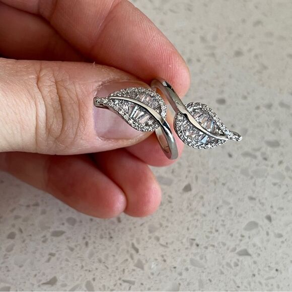 Cubic Zirconia Leaf Shaped Open Ring - Picture 8 of 13